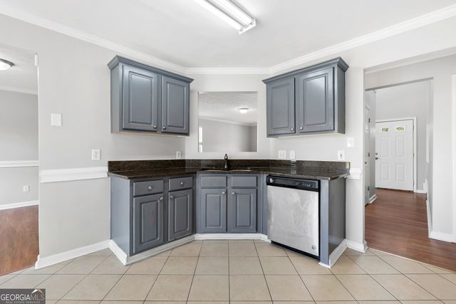 886 Terance Avenue, Jonesboro, GA 30238