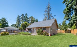 2418 Harding St, Sweet Home, OR 97386