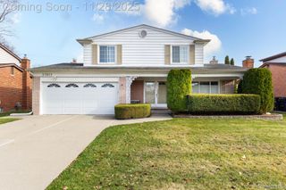 33866 Curcio Drive, Sterling Heights, MI 48310
