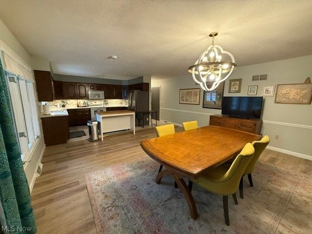3986 April Drive, Uniontown, OH 44685