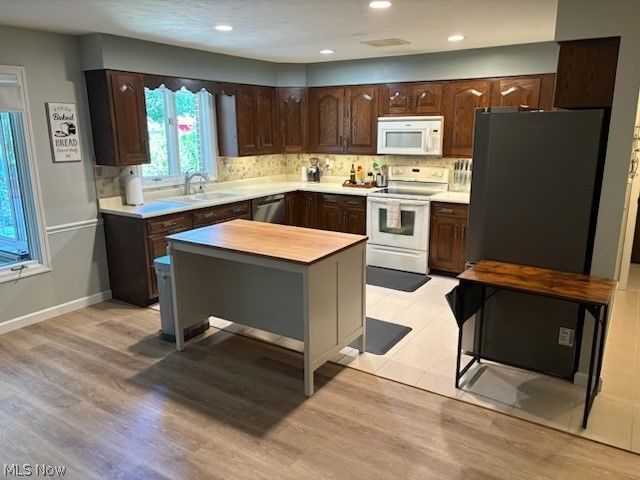 3986 April Drive, Uniontown, OH 44685