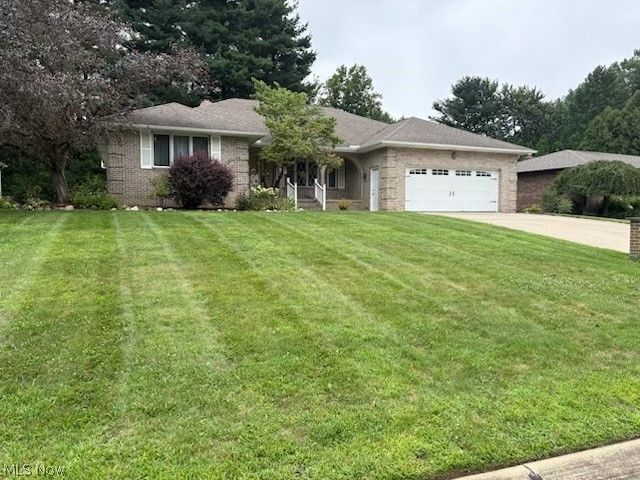 3986 April Drive, Uniontown, OH 44685