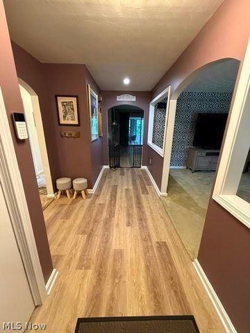 3986 April Drive, Uniontown, OH 44685