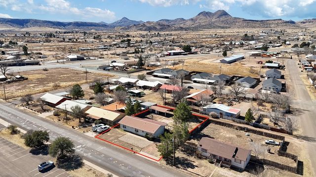 407 N Cherry St, Alpine, TX 79830