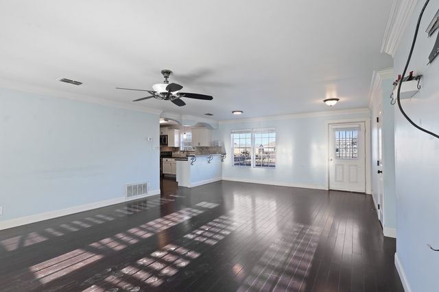 407 N Cherry St, Alpine, TX 79830