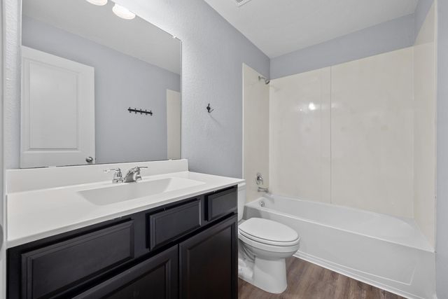 320 Bell Rings DR, Jarrell, TX 76537