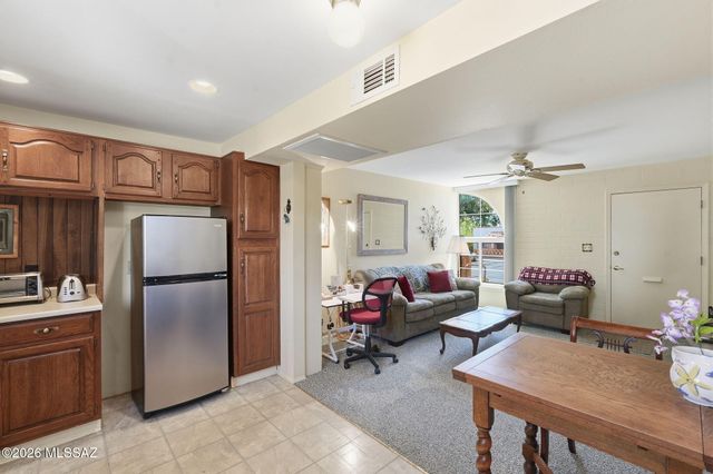 356 S Paseo Quinta Apt B, Green Valley, AZ 85614