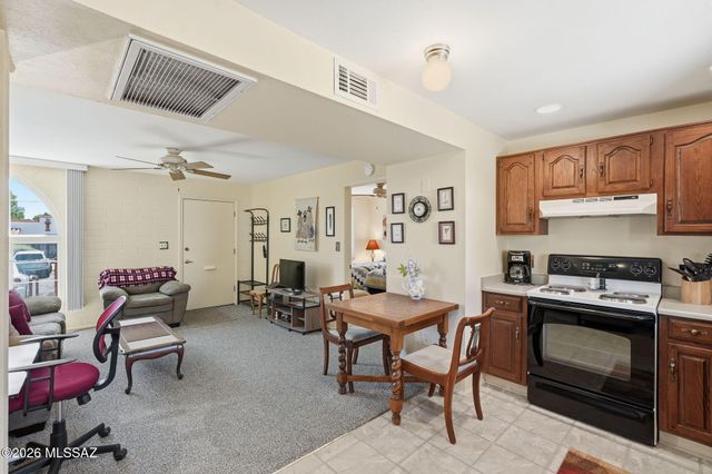 356 S Paseo Quinta Apt B, Green Valley, AZ 85614