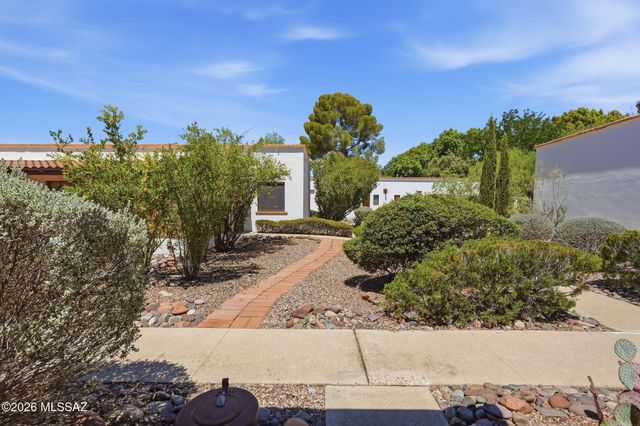 356 S Paseo Quinta Apt B, Green Valley, AZ 85614