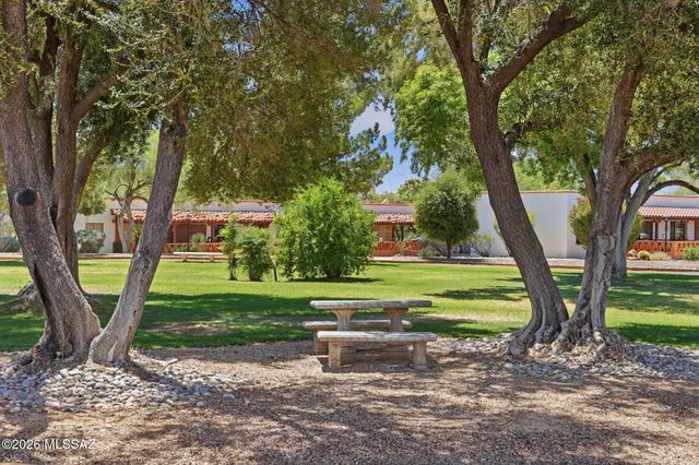 356 S Paseo Quinta Apt B, Green Valley, AZ 85614