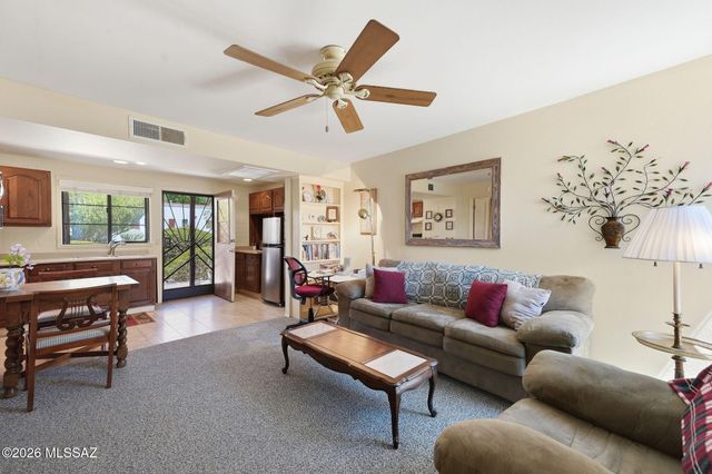 356 S Paseo Quinta Apt B, Green Valley, AZ 85614