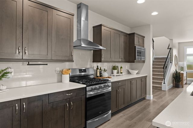 7237 Sanford Avenue, Gig Harbor, WA 98335