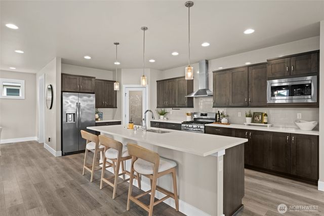 7237 Sanford Avenue, Gig Harbor, WA 98335