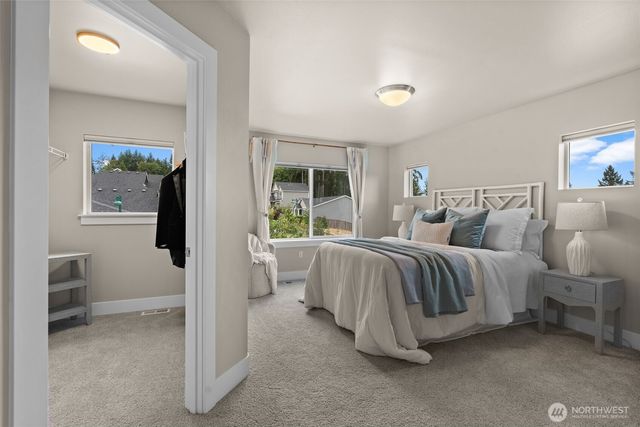 7237 Sanford Avenue, Gig Harbor, WA 98335