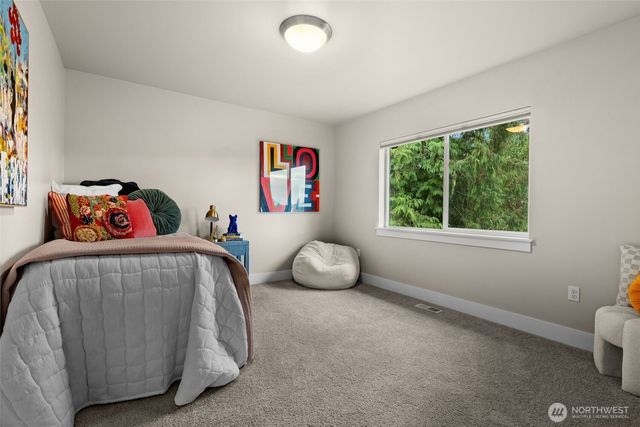 7237 Sanford Avenue, Gig Harbor, WA 98335