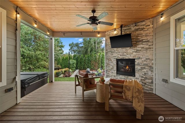 7237 Sanford Avenue, Gig Harbor, WA 98335