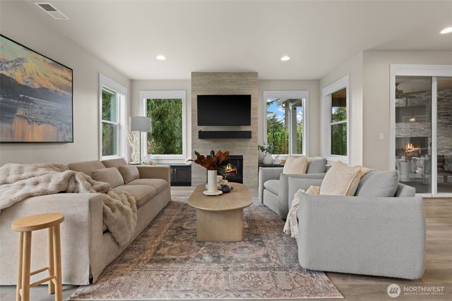 7237 Sanford Avenue, Gig Harbor, WA 98335