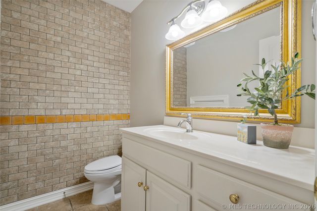 1117 E 7th Street, Tulsa, OK 74120