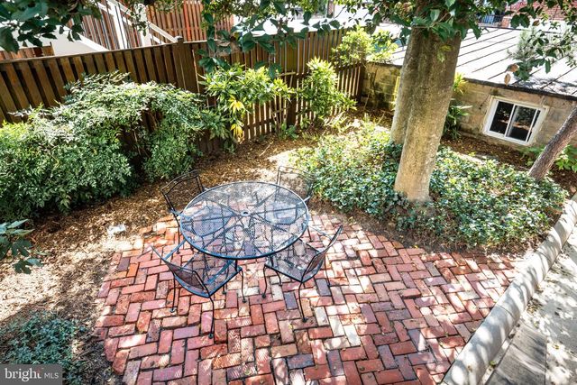 1820 KENYON ST NW, Washington, DC 20010