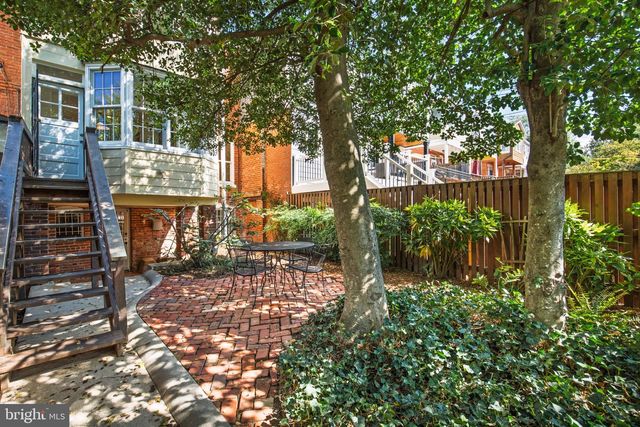 1820 KENYON ST NW, Washington, DC 20010