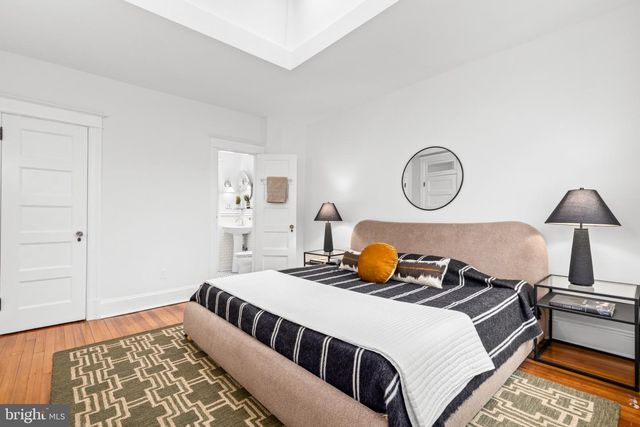 1820 KENYON ST NW, Washington, DC 20010