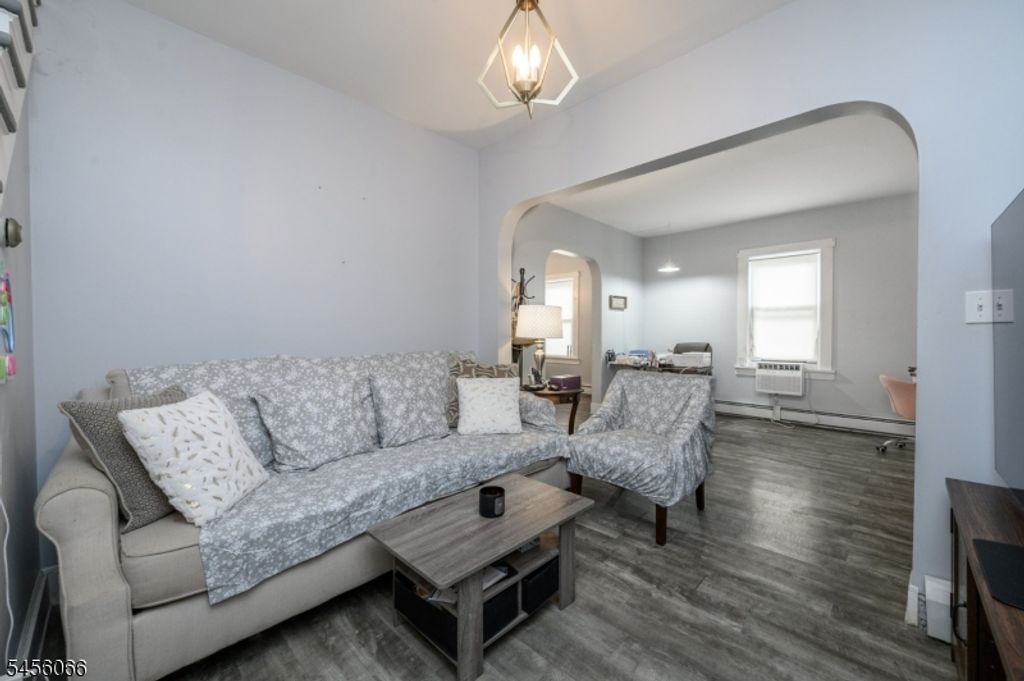 25 Comfort Pl, Clifton City, NJ 07011 — photo 4