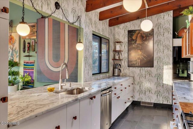 80 Van Leuvan Drive, North Greenbush, NY 12144