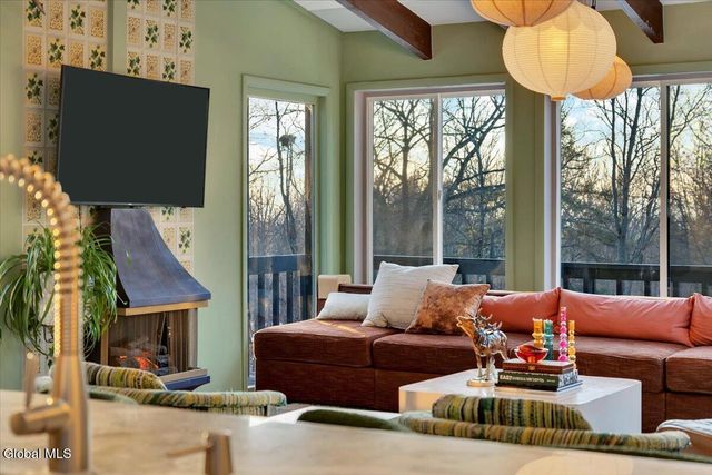 80 Van Leuvan Drive, North Greenbush, NY 12144