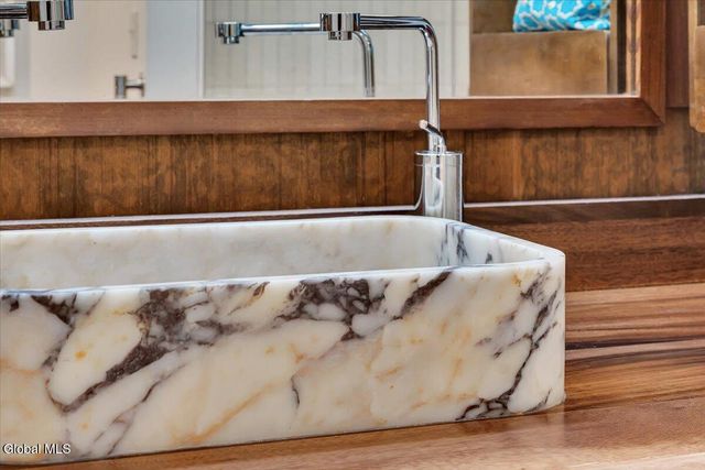 80 Van Leuvan Drive, North Greenbush, NY 12144