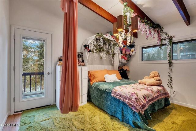 80 Van Leuvan Drive, North Greenbush, NY 12144