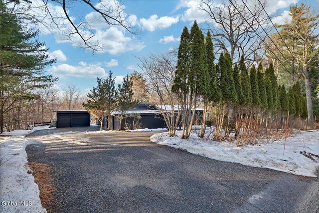 80 Van Leuvan Drive, North Greenbush, NY 12144