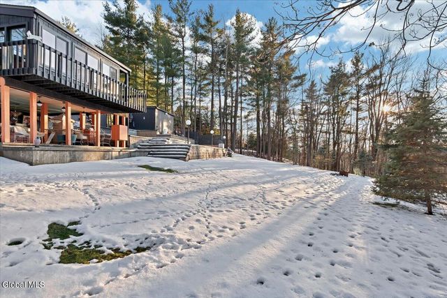 80 Van Leuvan Drive, North Greenbush, NY 12144