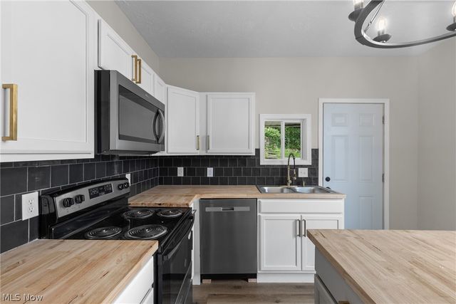 511 W Vine Street, Martins Ferry, OH 43935