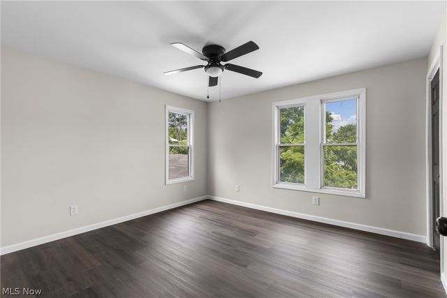 511 W Vine Street, Martins Ferry, OH 43935