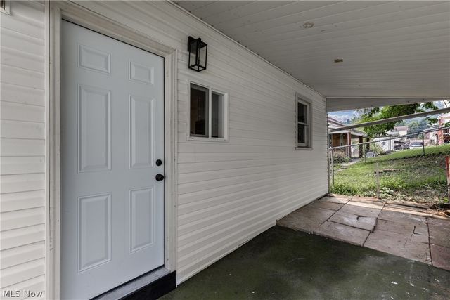 511 W Vine Street, Martins Ferry, OH 43935