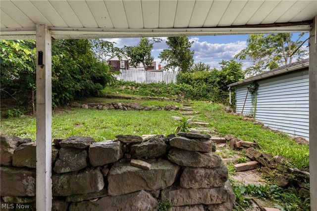 511 W Vine Street, Martins Ferry, OH 43935