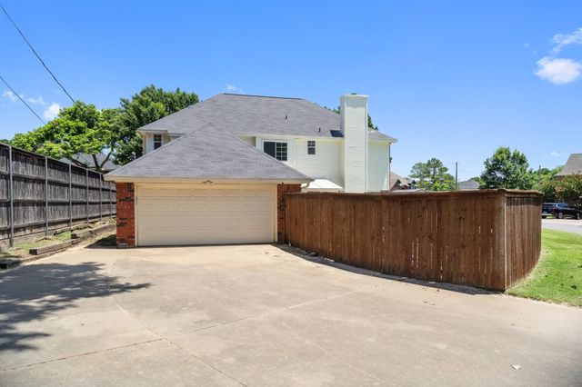4120 Kingsferry Drive, Arlington, TX 76016