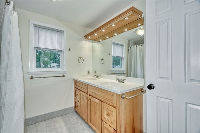 37 Pennicott Circle, Penfield, NY 14526