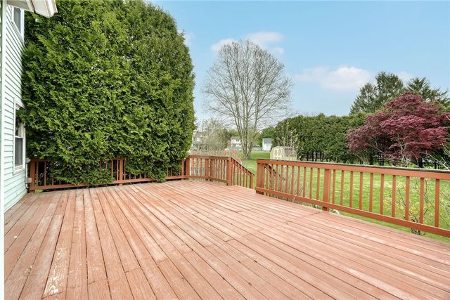 37 Pennicott Circle, Penfield, NY 14526