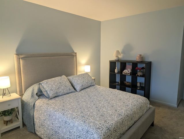 5533 S Wayne Ave Apt D, Fort Wayne, IN 46807