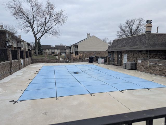 5533 S Wayne Ave Apt D, Fort Wayne, IN 46807