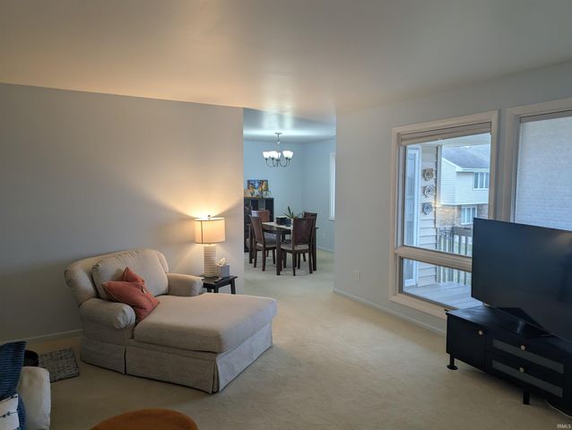 5533 S Wayne Ave Apt D, Fort Wayne, IN 46807