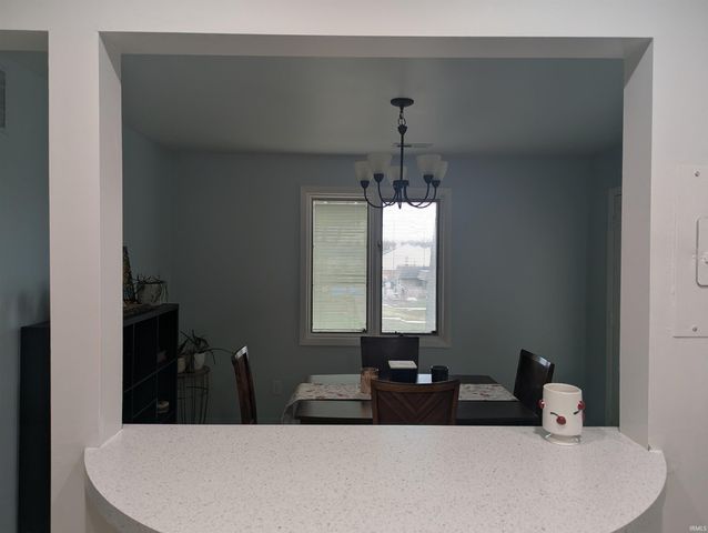 5533 S Wayne Ave Apt D, Fort Wayne, IN 46807