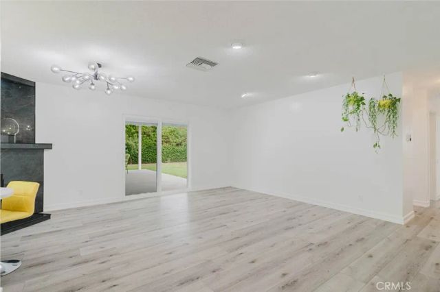 22515 Haynes, West Hills, CA 91307