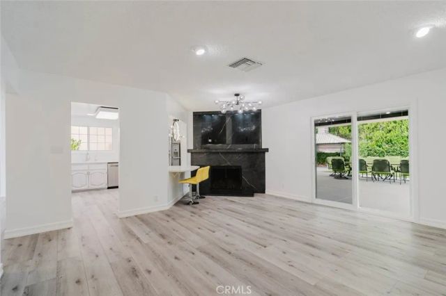 22515 Haynes, West Hills, CA 91307