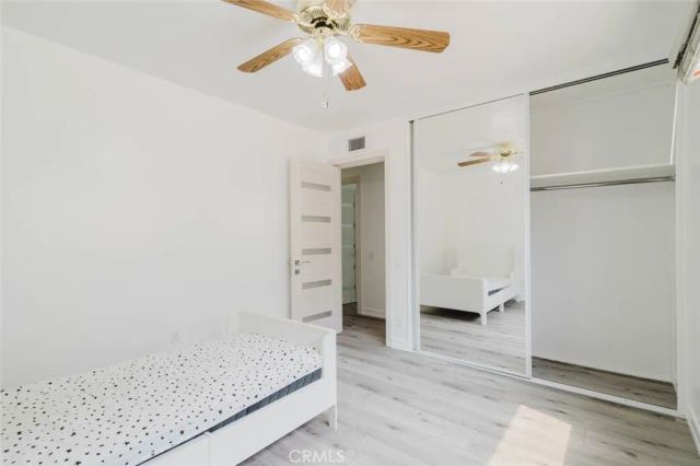 22515 Haynes, West Hills, CA 91307