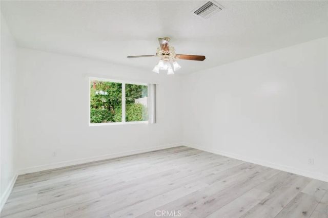 22515 Haynes, West Hills, CA 91307