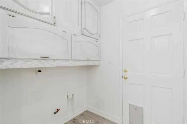 22515 Haynes, West Hills, CA 91307
