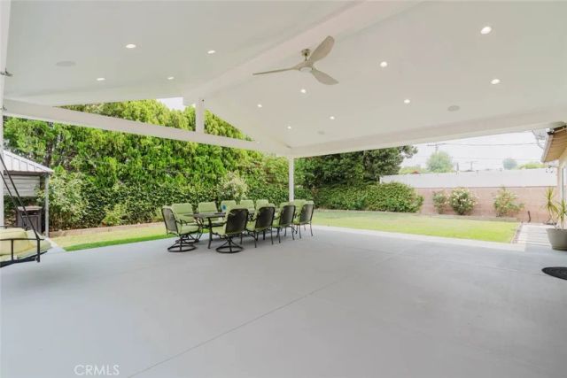 22515 Haynes, West Hills, CA 91307