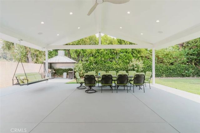 22515 Haynes, West Hills, CA 91307